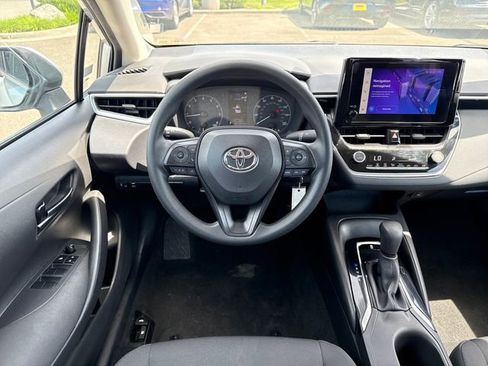 Used 2023 Toyota Corolla LE FWD image 28