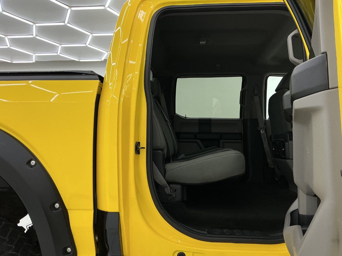 Used 2018 Ford F150 XL w/ Equipment Group 101A Mid AWD/4WD image 23