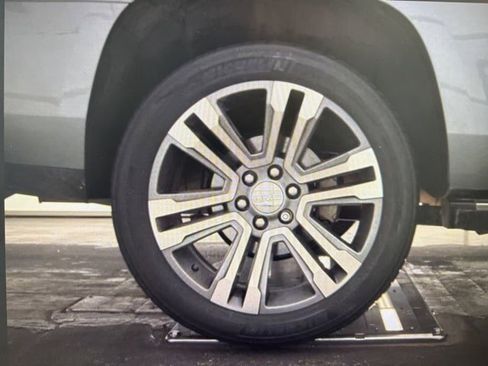 Used 2018 GMC Yukon Denali w/ Denali Ultimate Package image 7