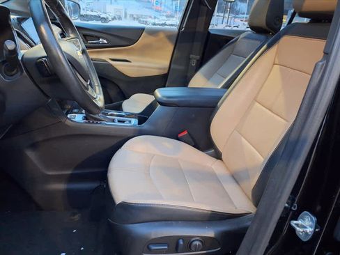 Used 2023 Chevrolet Equinox Premier image 9