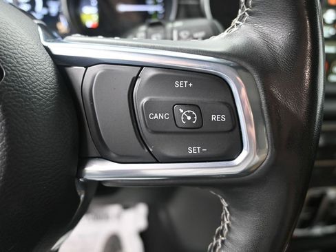 Used 2023 Jeep Wrangler Unlimited Sahara w/ Cold Weather Group AWD/4WD image 26
