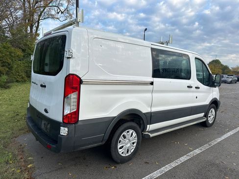 Used 2018 Ford Transit 250 130 Low Roof w/ Exterior Upgrade Package image 4