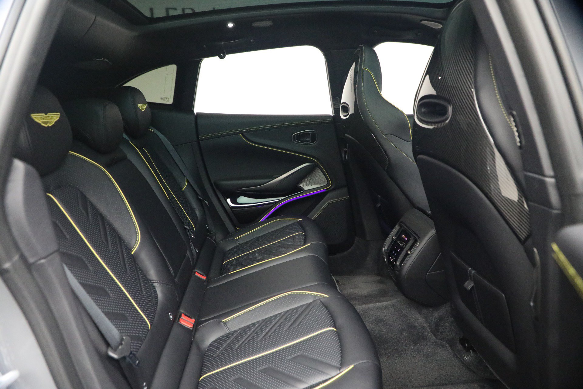 Used 2026 Aston Martin DBX S AWD/4WD image 26