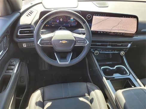 New 2026 Chevrolet Traverse High Country image 9