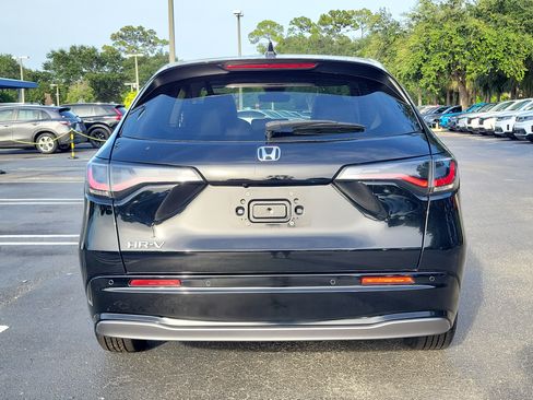 Certified 2024 Honda HR-V EX-L image 5