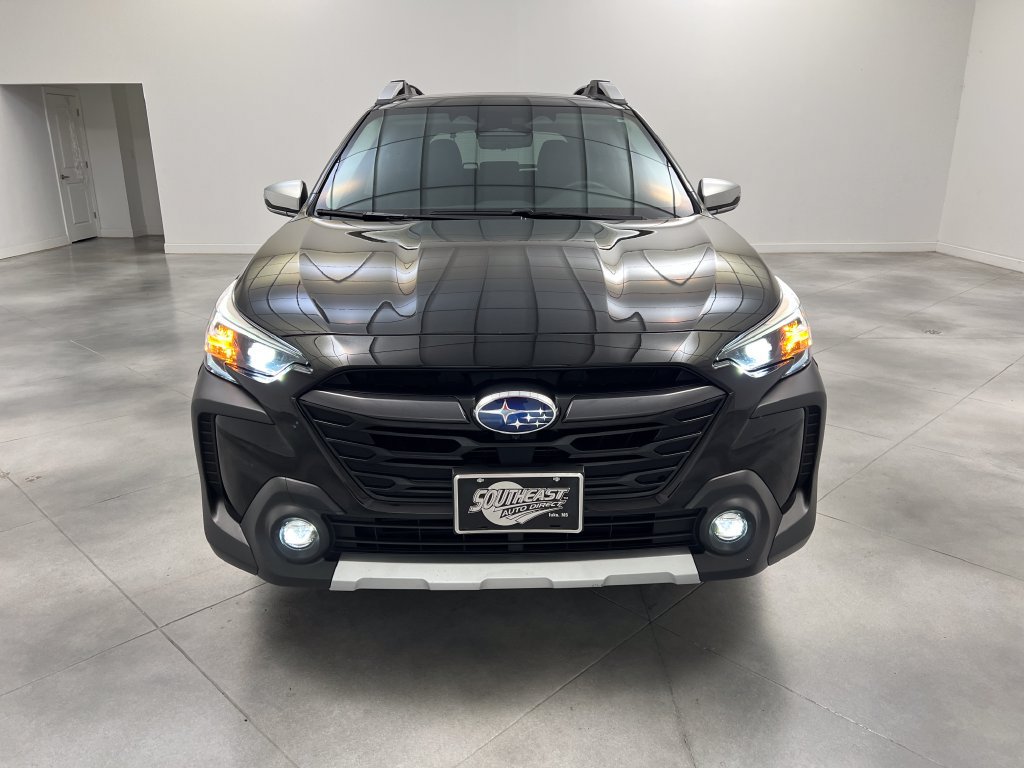 Used 2025 Subaru Outback Touring XT AWD/4WD image 3
