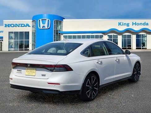 New 2026 Honda Accord Touring image 6