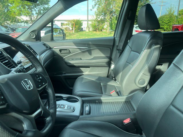 Used 2023 Honda Passport EX-L image 2