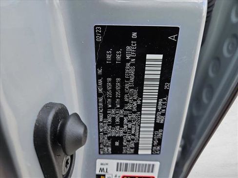 Used 2023 Toyota Highlander Bronze Edition image 27