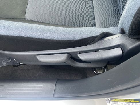 Used 2025 Nissan Versa SV image 22