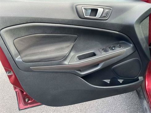 Certified 2019 Ford EcoSport SE image 17