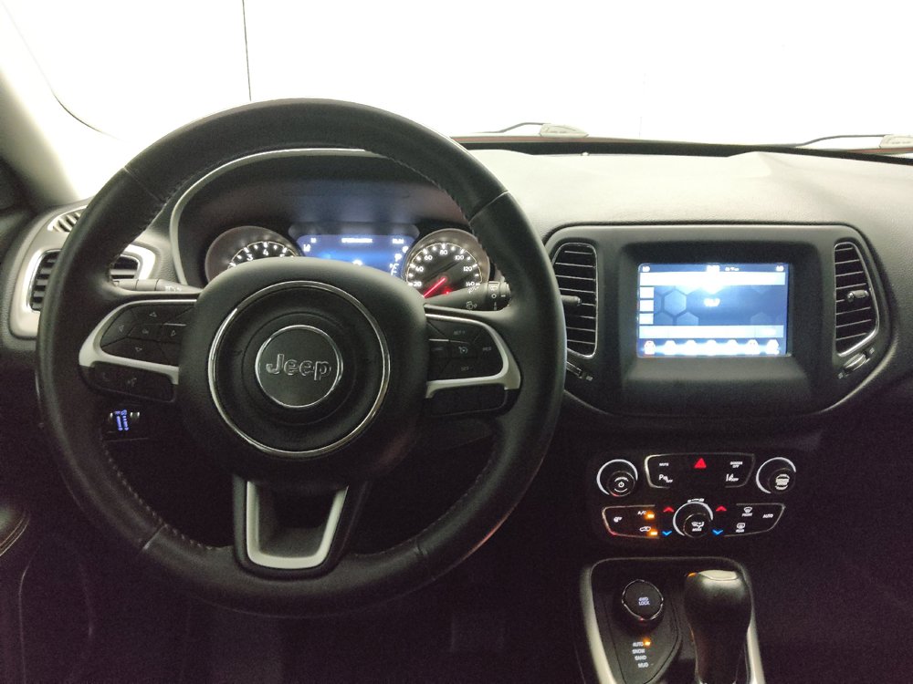 Used 2018 Jeep Compass Latitude w/ Popular Equipment Group AWD/4WD image 22