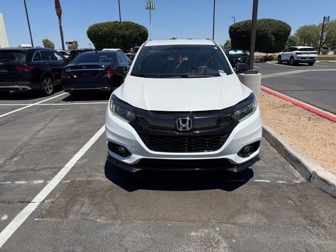 Used 2022 Honda HR-V Sport image 2
