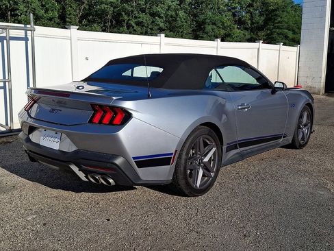 Used 2025 Ford Mustang GT Premium RWD image 5