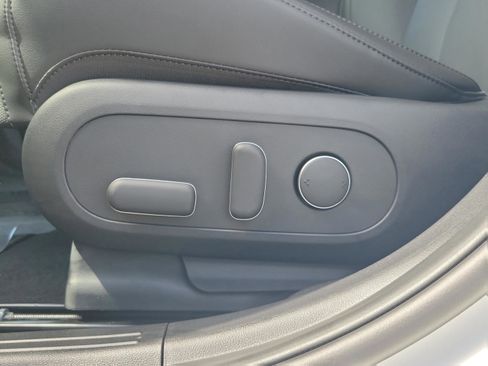 New 2025 Hyundai Ioniq 5 XRT image 21