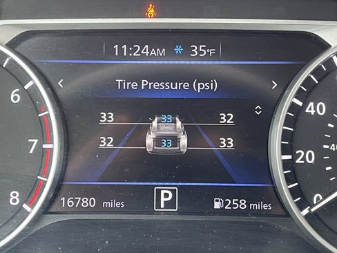 Used 2022 Nissan Sentra SV w/ All-Weather Package image 8