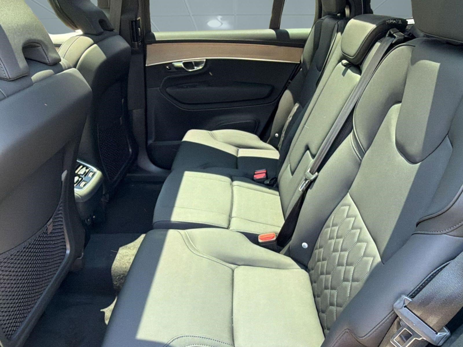 Used 2026 Volvo XC90 B5 Plus w/ Protection Package AWD/4WD image 25