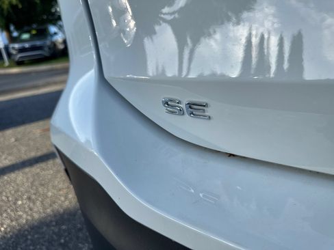 Certified 2026 Volkswagen Tiguan SE AWD/4WD image 43