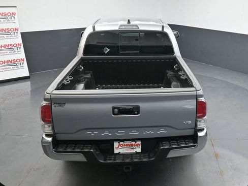 Used 2023 Toyota Tacoma TRD Off-Road image 30