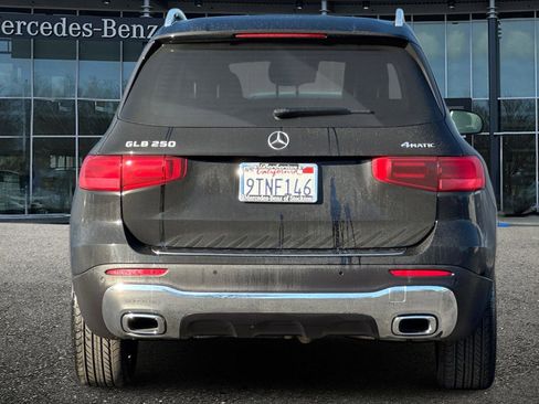 Certified 2025 Mercedes-Benz GLB 250 4MATIC image 5