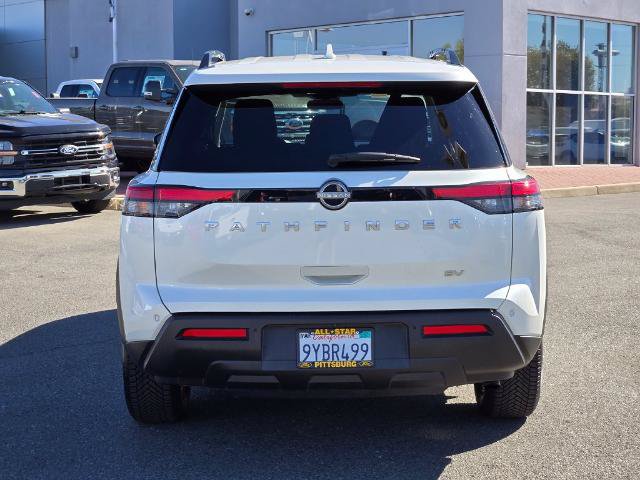 Used 2024 Nissan Pathfinder SV FWD image 5