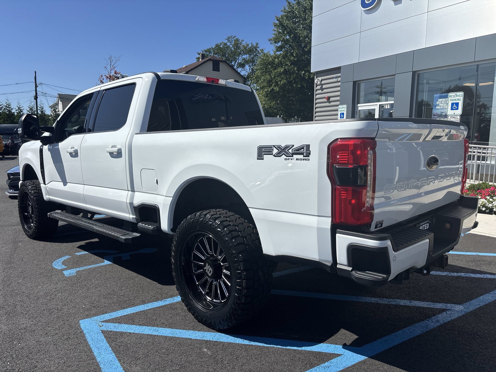 Used 2023 Ford F250 XLT w/ Black Appearance Package AWD/4WD image 34