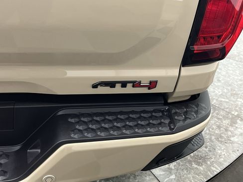 Used 2024 GMC Canyon AT4 w/ Technology Package image 34