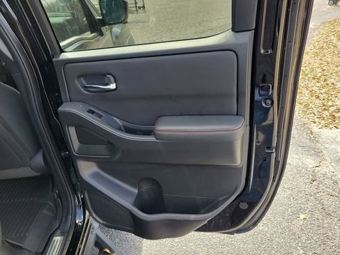 Used 2023 Nissan Frontier PRO-4X w/ Pro Convenience Package image 32