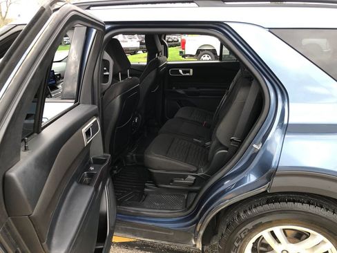Used 2020 Ford Explorer XLT w/ Comfort Package AWD/4WD image 21