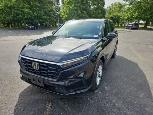 Used 2025 Honda CR-V LX image 2