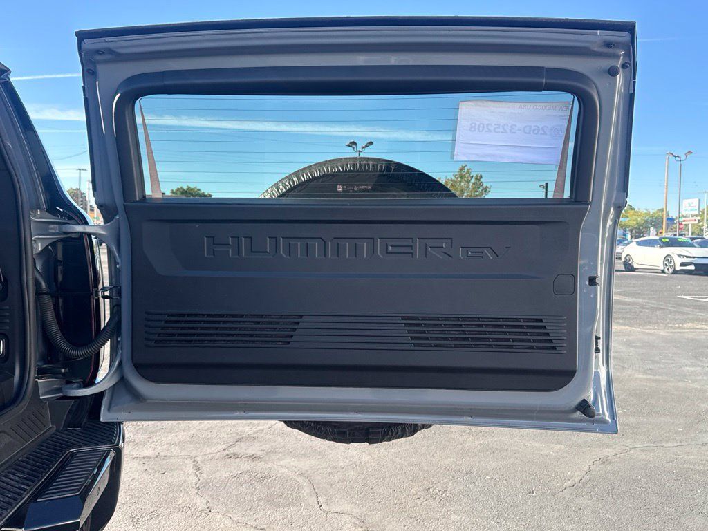 Used 2024 GMC Hummer EV 3X AWD/4WD image 20