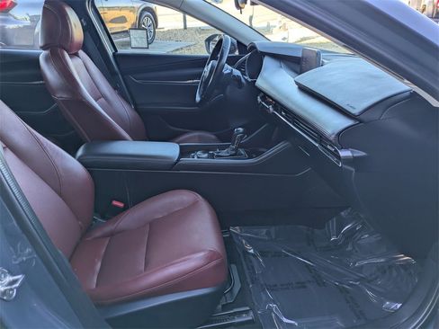 Used 2023 MAZDA MAZDA3 s image 31