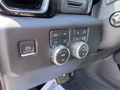 Used 2023 GMC Sierra 1500 Denali AWD/4WD image 16