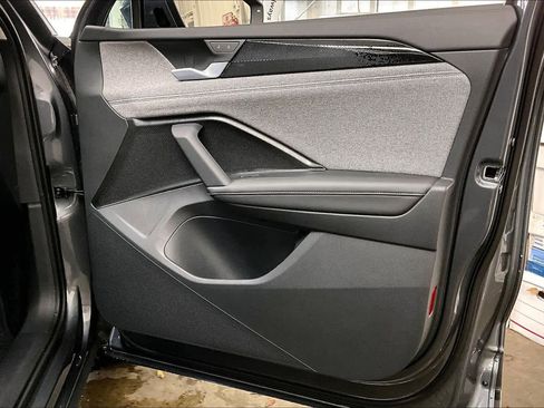 New 2026 Volkswagen Tiguan S image 28