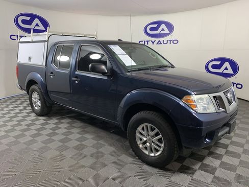 Used 2016 Nissan Frontier SV image 1