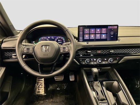 Used 2024 Honda Accord Sport image 24