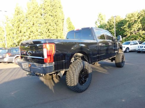 Used 2017 Ford F350 Lariat w/ Lariat Ultimate Package AWD/4WD image 2