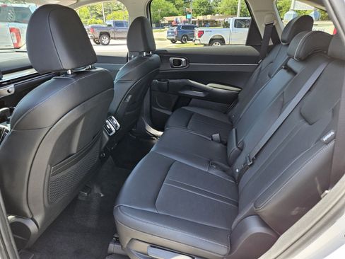 New 2026 Kia Sorento S FWD image 10
