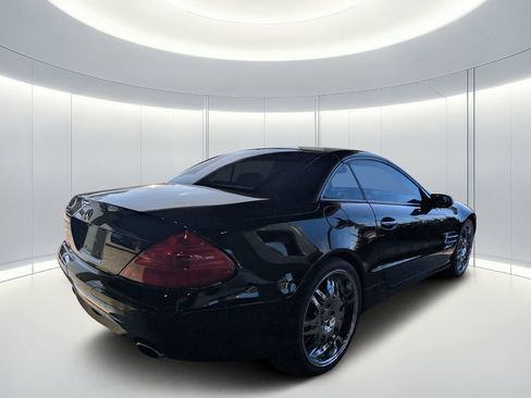 Used 2005 Mercedes-Benz SL 500 image 4