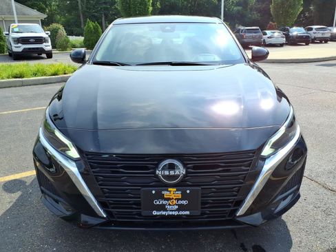 Used 2023 Nissan Altima 2.5 SV AWD/4WD image 2