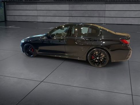 Used 2024 BMW 330i Sedan w/ M Sport Package RWD image 5