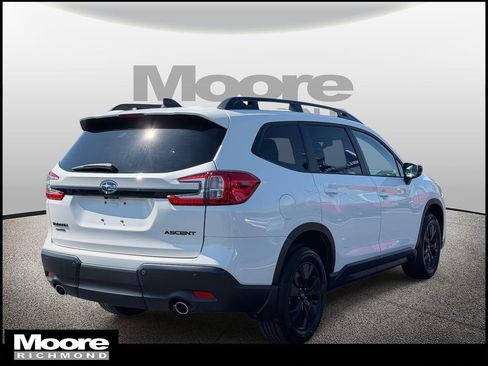 Used 2026 Subaru Ascent Premium AWD/4WD image 2