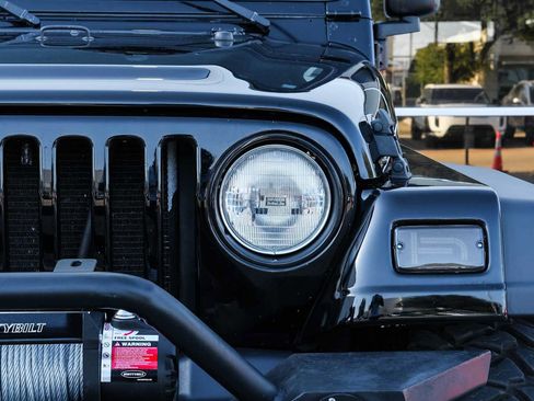 Used 2005 Jeep Wrangler X w/ Tire & Wheel Group (Ecco) AWD/4WD image 4