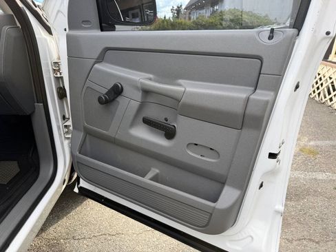 Used 2008 Dodge Ram 1500 Truck ST w/ Popular Equipment Group RWD image 18