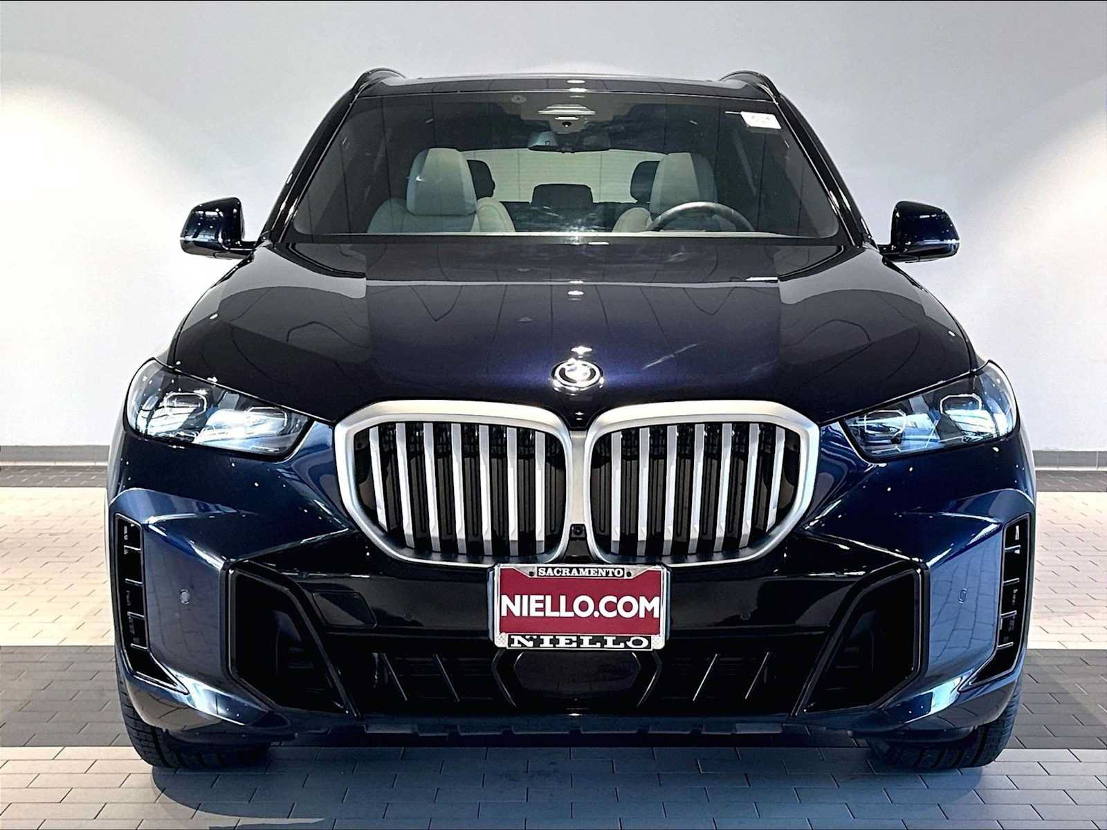 Used 2026 BMW X5 xDrive50e w/ M Sport Package AWD/4WD image 13