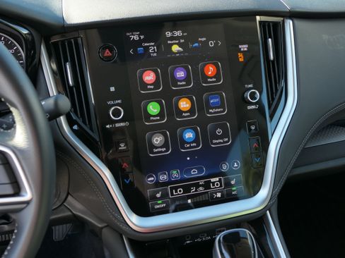 Certified 2025 Subaru Outback Premium image 18