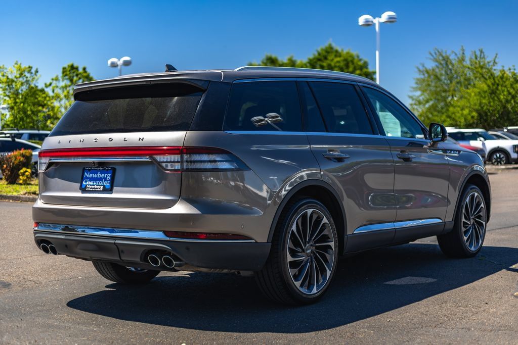 Used 2020 Lincoln Aviator Reserve w/ Equipment Group 202A AWD/4WD image 7