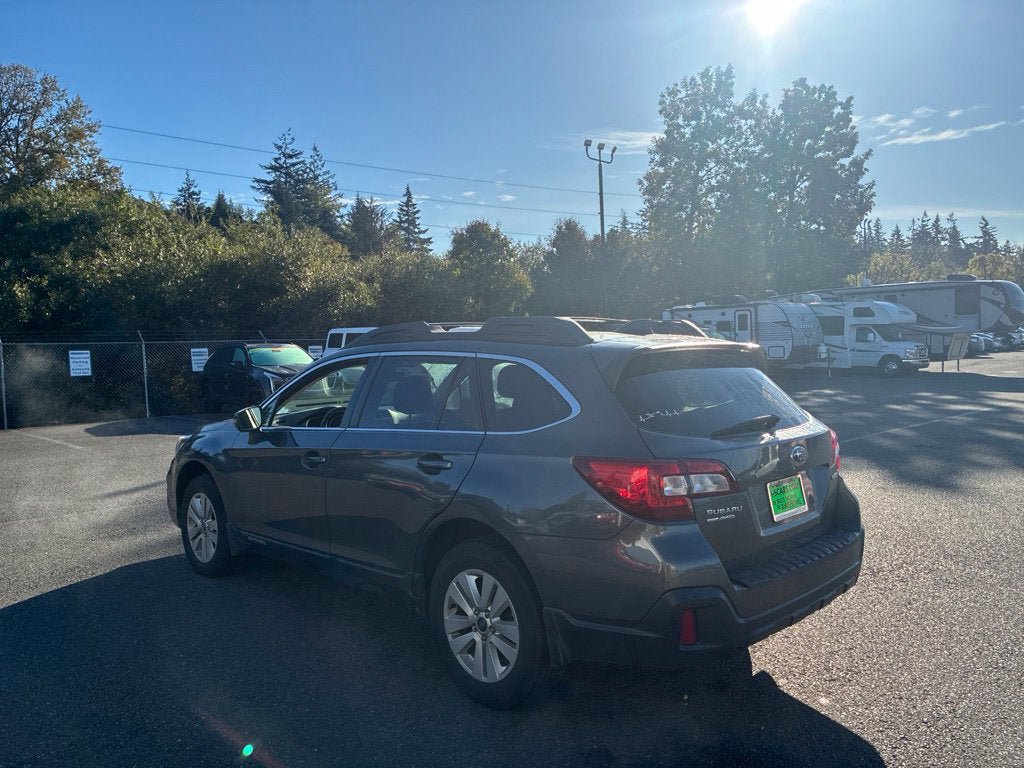 Used 2019 Subaru Outback 2.5i Premium w/ Popular Package #2 AWD/4WD image 5