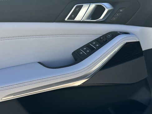 New 2026 BMW X5 xDrive40i image 13