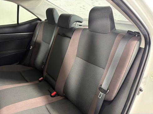Used 2018 Toyota Corolla LE FWD image 20